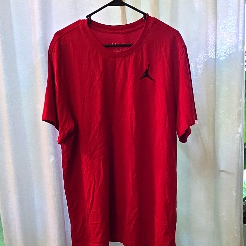 Jordan Men's Red T-Shirt XL